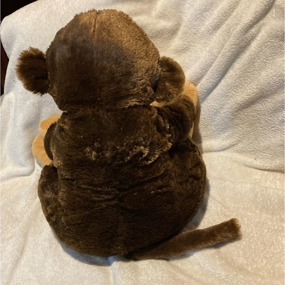 Toys R Us 2013 soft Brown 16" large Monkey / chimp plush Stuffed Animal Tan face - Picture 4 of 8